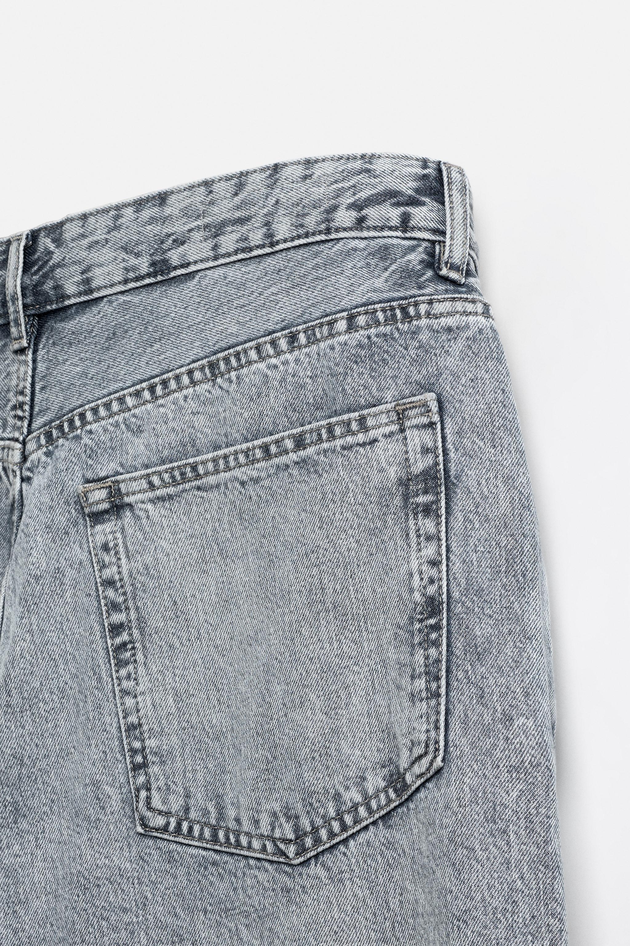 WIDE BAGGY FIT JEANS